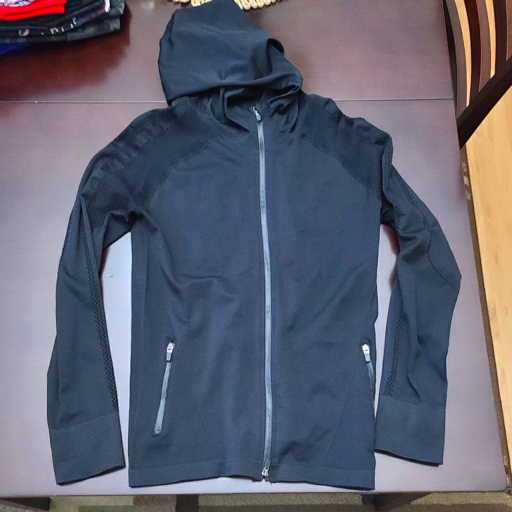 Fabletics fitted cover up